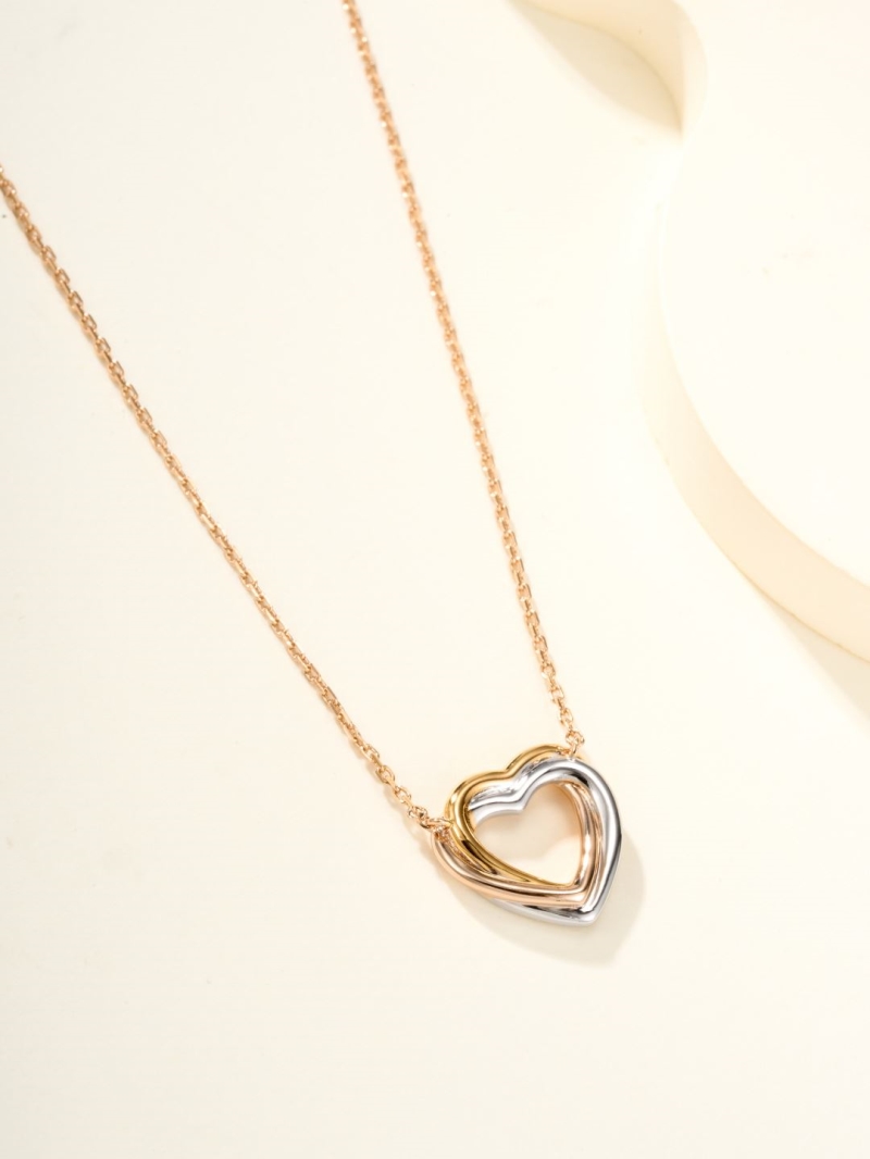 Ca*t1er necklaces